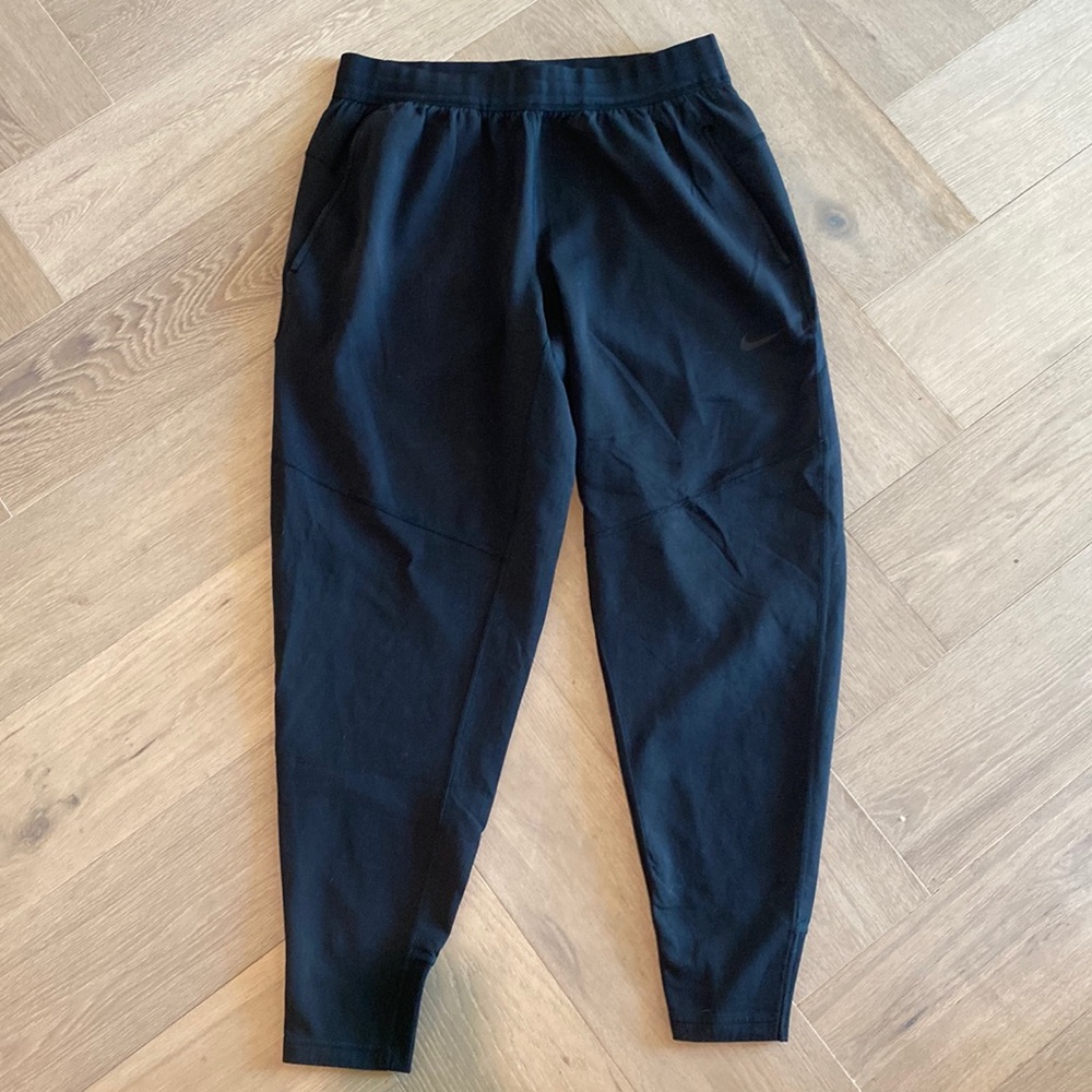 Men’s Nike Yoga Jogger Size L